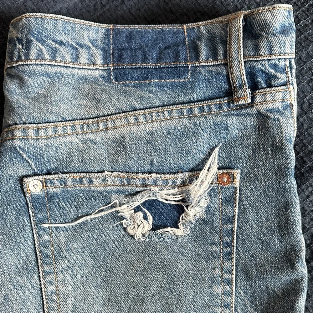 Free People Light Blue Distressed Boyfriend Jeans - Picture 12 of 13